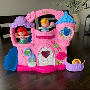 Disney Princess Play & Go Castle Little People Playset 2 Figures for Toddlers